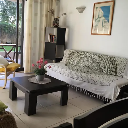 With Pool Close To Apartment *